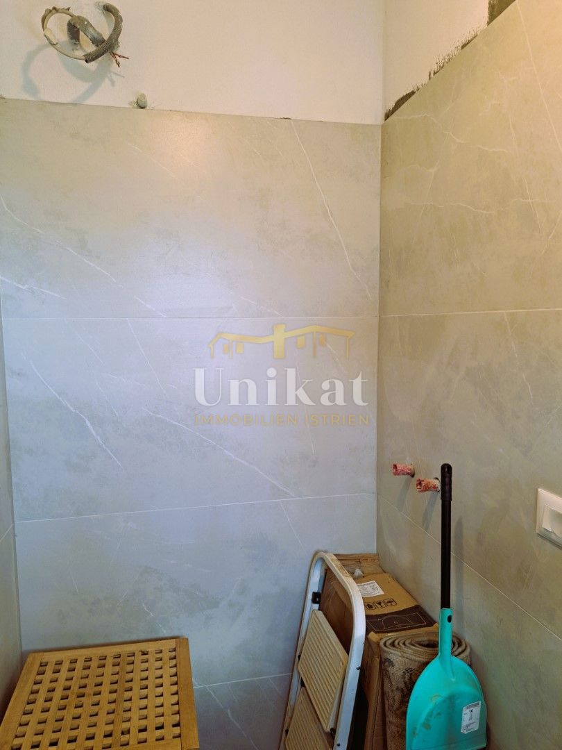 Casa al piano terra senza vicini a 10 km da Poreč - grande giardino